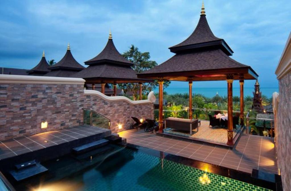 Pool Villa mit Meerblick